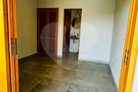 Casa à venda com 4 suítes no condomínio Associação Portal Ouro Verde, Atibaia - SP