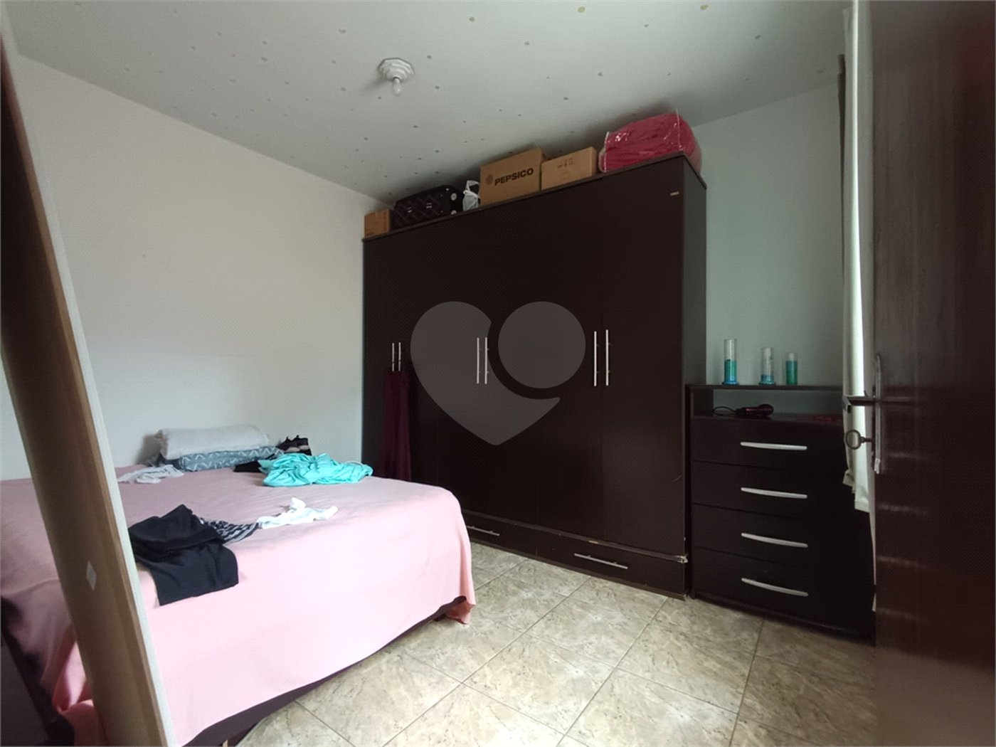 Casa à venda com 3 quartos, sendo 1 suíte, em Wanel Ville, Sorocaba, SP