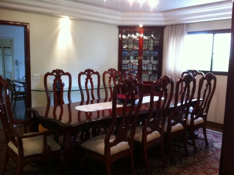 Apartamento à venda com 4 suítes em Real Parque, São Paulo, SP