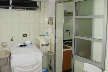 Apartamento à venda com 3 quartos, sendo 1 suíte, em Jardim Paulista, São Paulo, SP