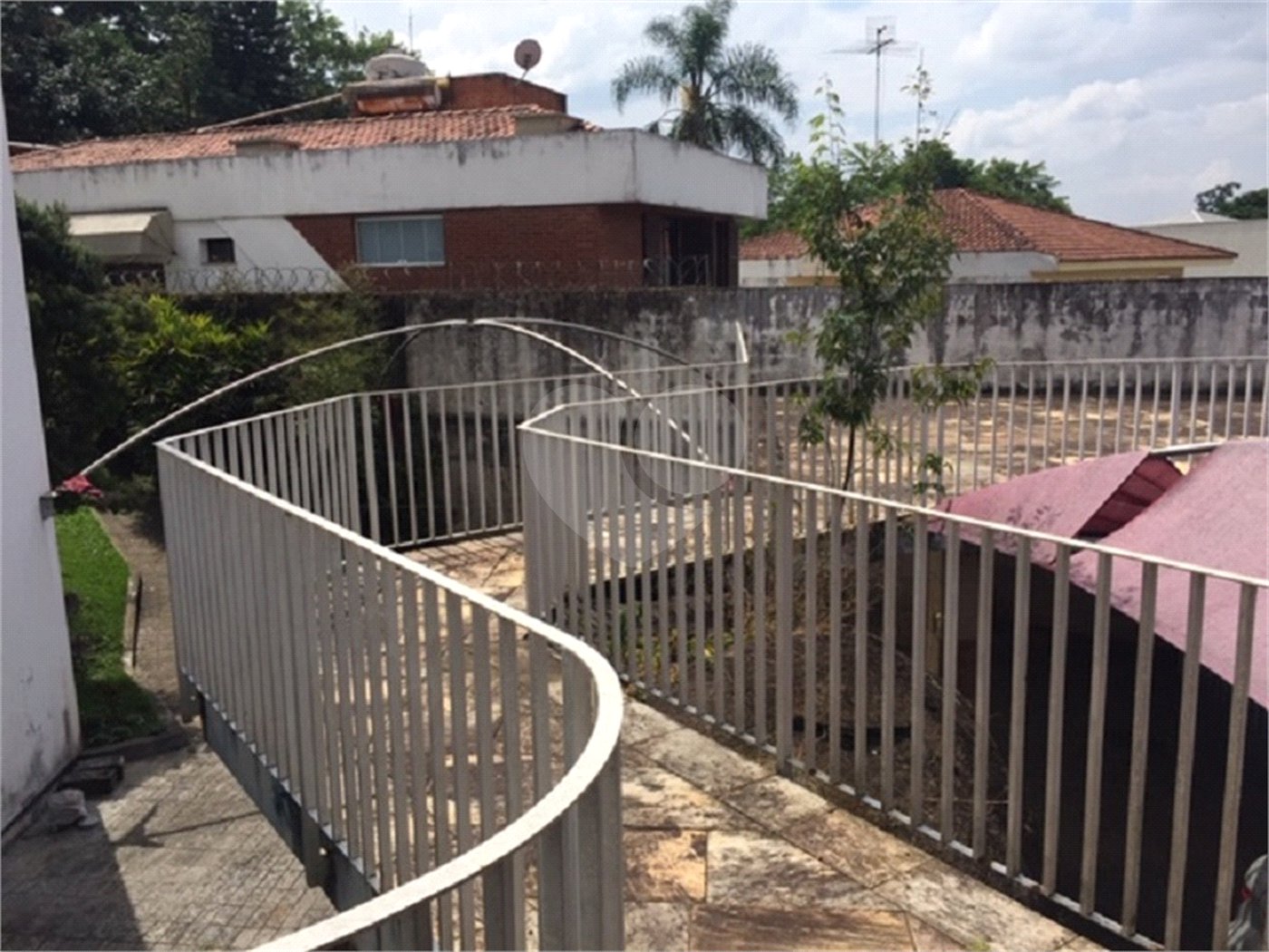 Sobrado à venda com 5 quartos, sendo 2 suítes,  em Tremembé, São Paulo, SP