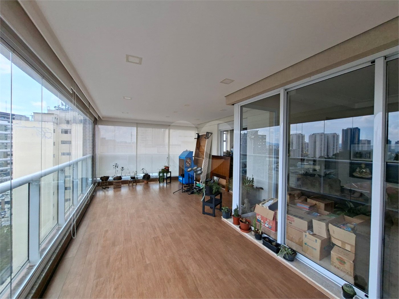 Apartamento à venda com 4 quartos, sendo 3 suítes,  em Perdizes, São Paulo, SP