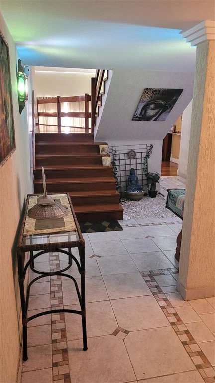 Sobrado à venda com 4 quartos, sendo 3 suítes, em Brooklin Paulista, São Paulo, SP