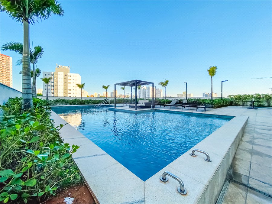 Apartamento à venda com 3 quartos, sendo 1 suíte,  em Vila Cruzeiro, São Paulo, SP