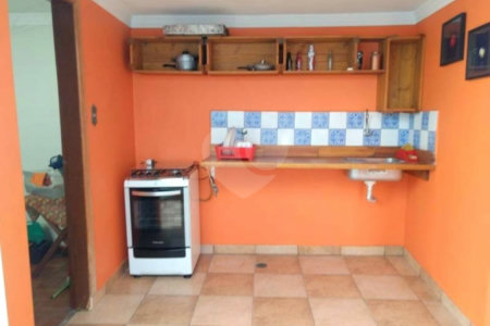 Casa à venda com 3 quartos, sendo 1 suíte,  em Jardim Rosa Maria, São Paulo, SP