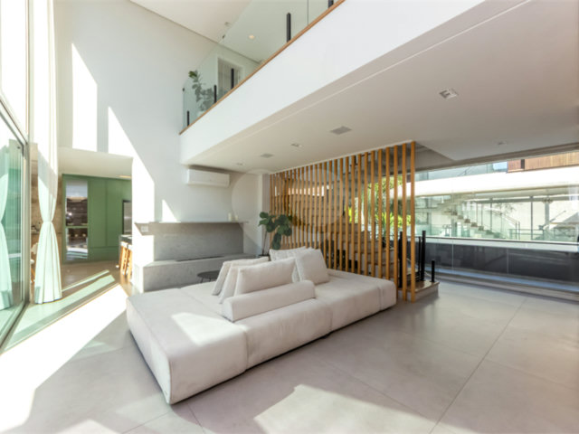 Casa à venda com 3 suítes no condomínio Lazuli, São Paulo - SP