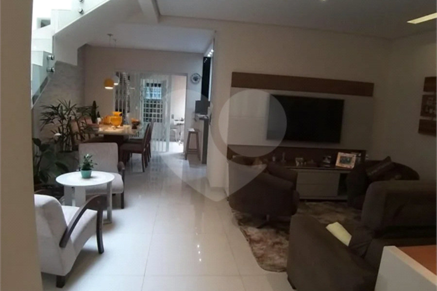 Casa à venda com 3 quartos, sendo 1 suíte, em Saúde, São Paulo, SP
