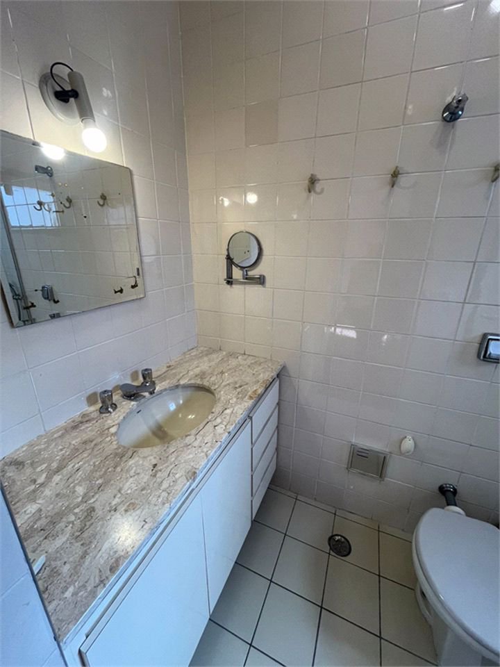 Apartamento com 4 dormitórios à venda, 259 m² por R$ 900.000,00 - Jardim Três Marias - Guarujá/SP