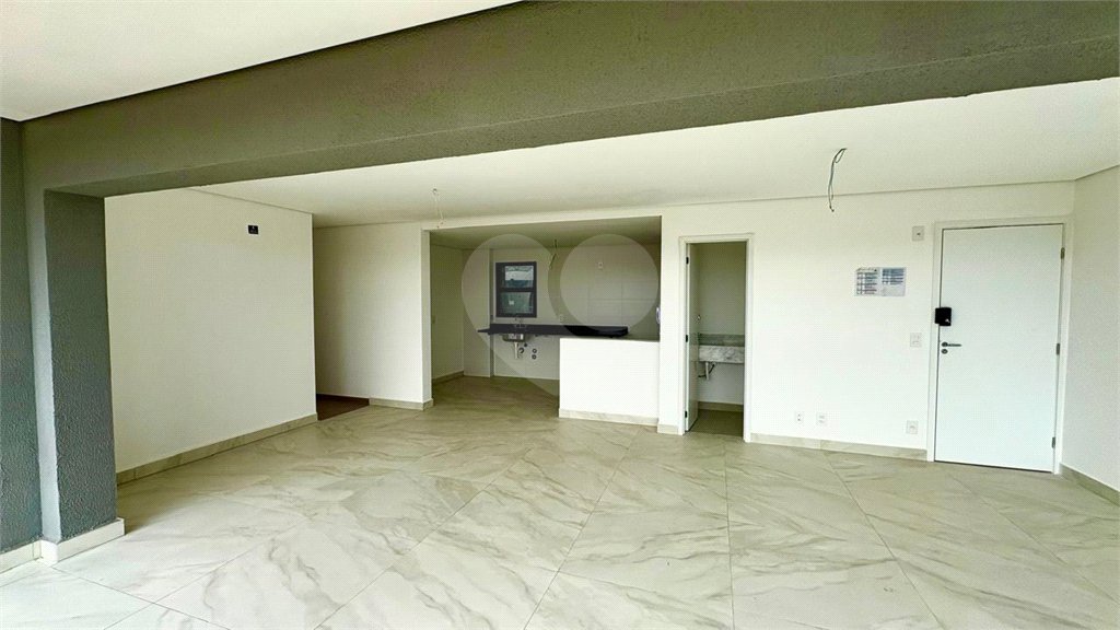 Apartamento à venda com 3 suítes em Jardim Maria José, Votorantim, SP