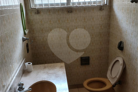 Sobrado à venda com 4 quartos, sendo 2 suítes, em Sumarezinho, São Paulo, SP