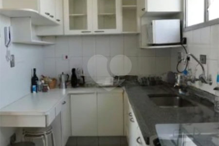 Cobertura à venda com 3 quartos, sendo 1 suíte,  em Pinheiros, São Paulo, SP