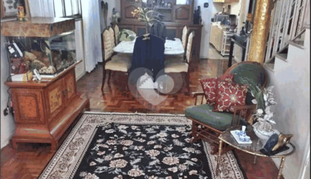 Sobrado à venda com 4 quartos, sendo 1 suíte,  em Vila Mariana, São Paulo, SP