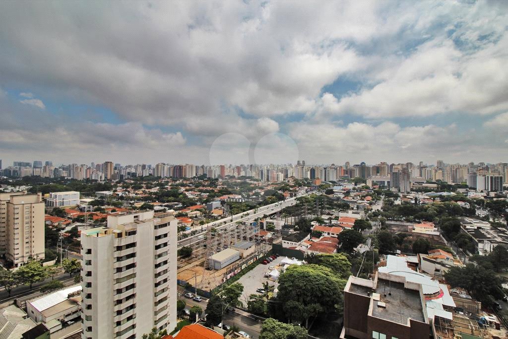 Cobertura à venda ou para alugar com 4 suítes em Campo Belo, São Paulo, SP