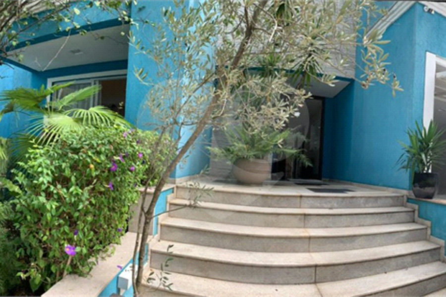 Casa à venda com 4 suítes em Santana, São Paulo, SP
