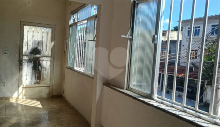 Sobrado para alugar com 2 quartos em Campo Grande, Rio de Janeiro, RJ