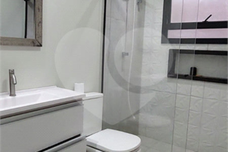 Casa para alugar com 5 quartos, sendo 1 suíte, no condomínio Figueira Garden, Atibaia - SP