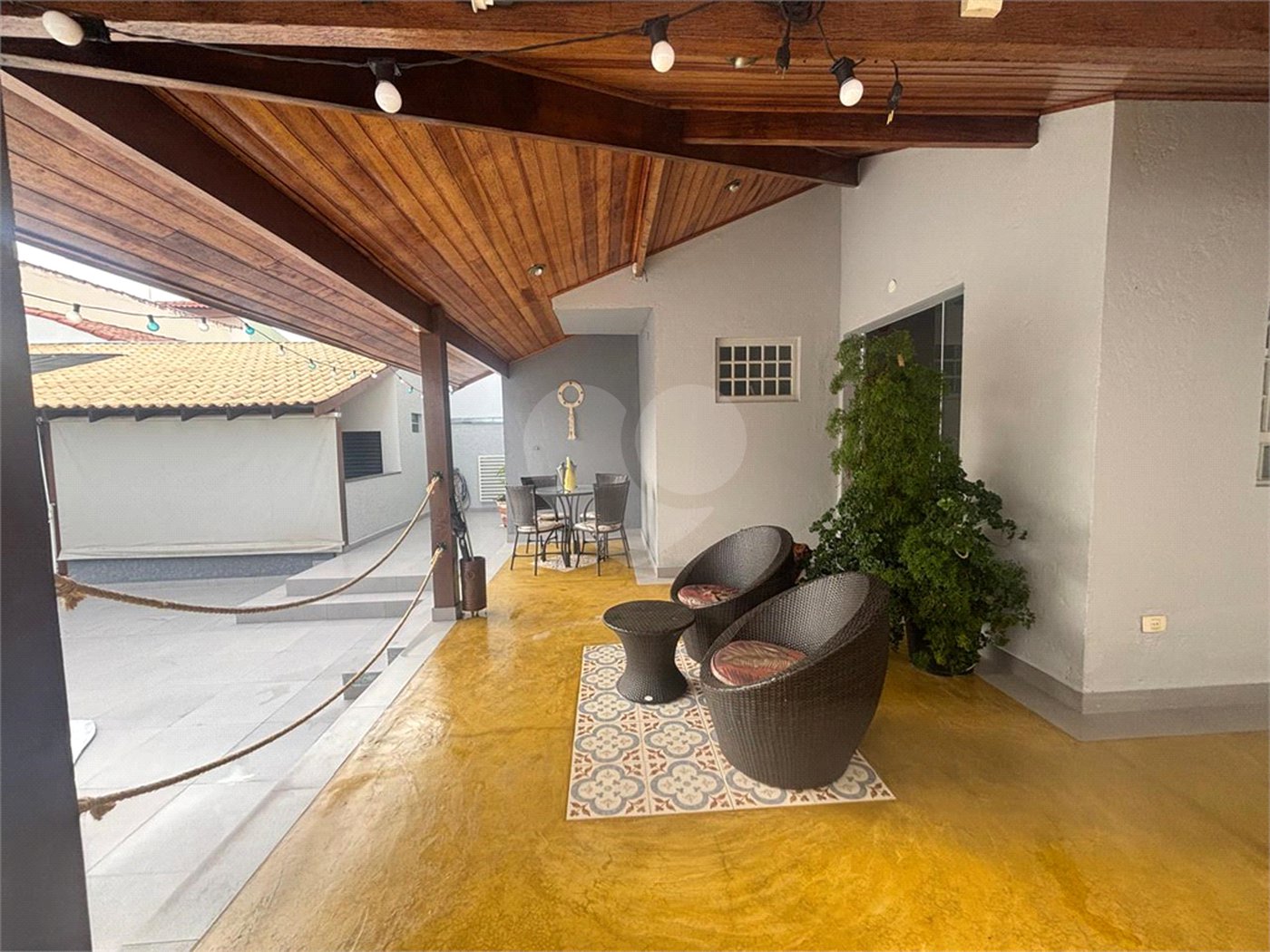 Casa à venda com 3 quartos, sendo 1 suíte, no condomínio Ibiti do Paço, Sorocaba - SP