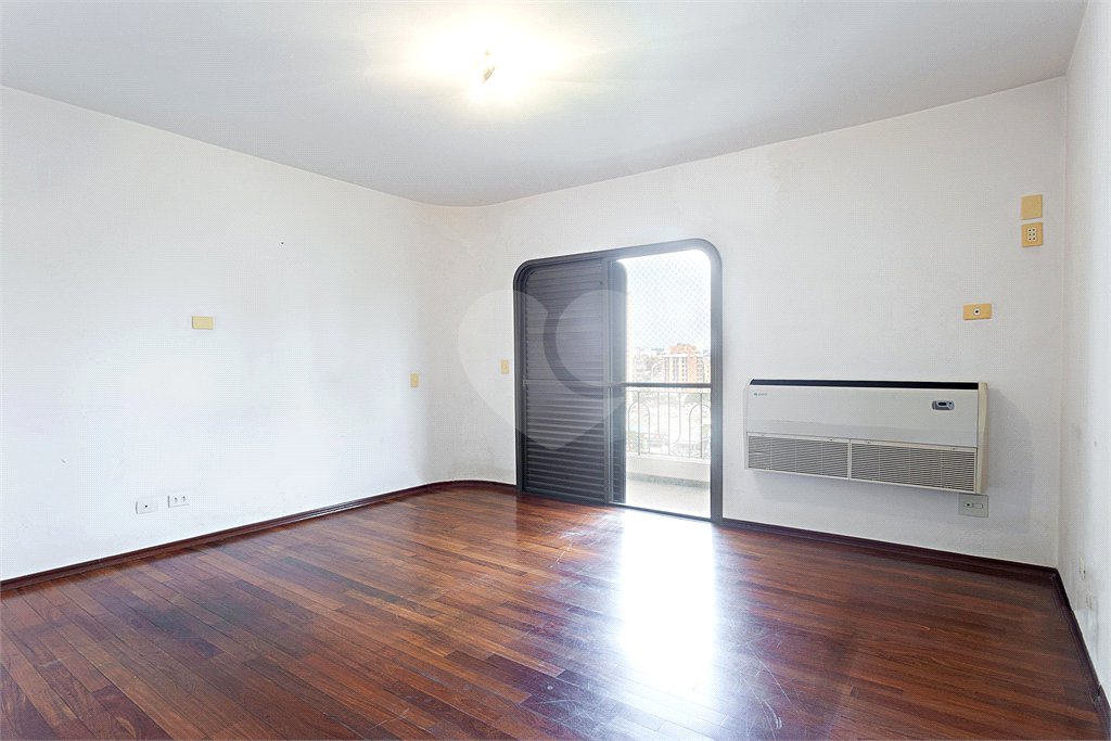 Apartamento à venda com 4 suítes em Campo Belo, São Paulo, SP