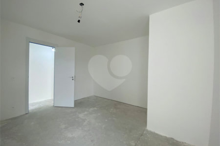 Apartamento à venda com 4 quartos, sendo 2 suítes,  em Perdizes, São Paulo, SP