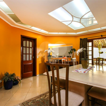Casa à venda com 5 quartos, sendo 3 suítes, em City América, São Paulo, SP