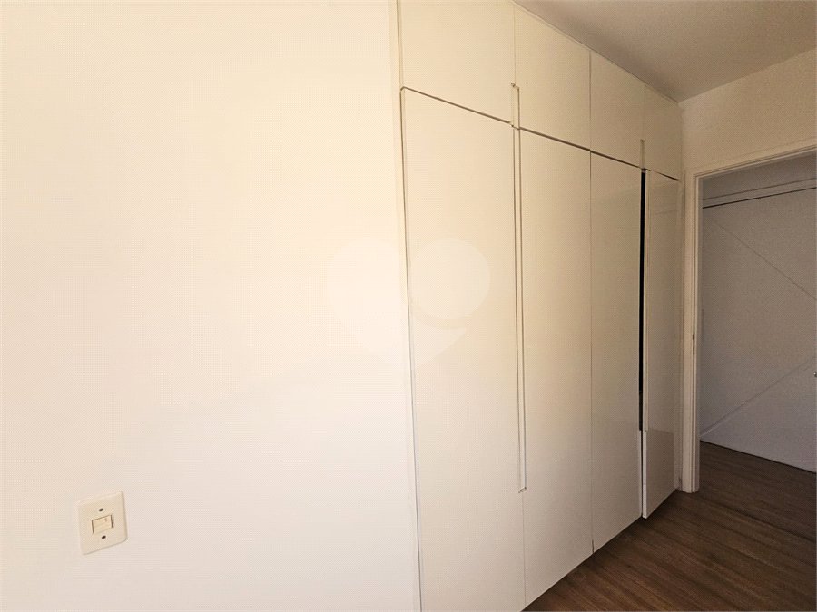 Apartamento para alugar com 3 quartos, sendo 1 suíte, em Alto da Boa Vista, São Paulo, SP