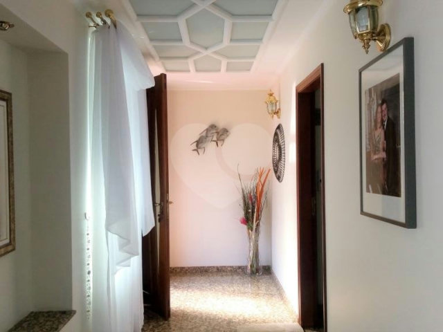 Sobrado à venda com 7 quartos, sendo 6 suítes,  em Jardim França, São Paulo, SP