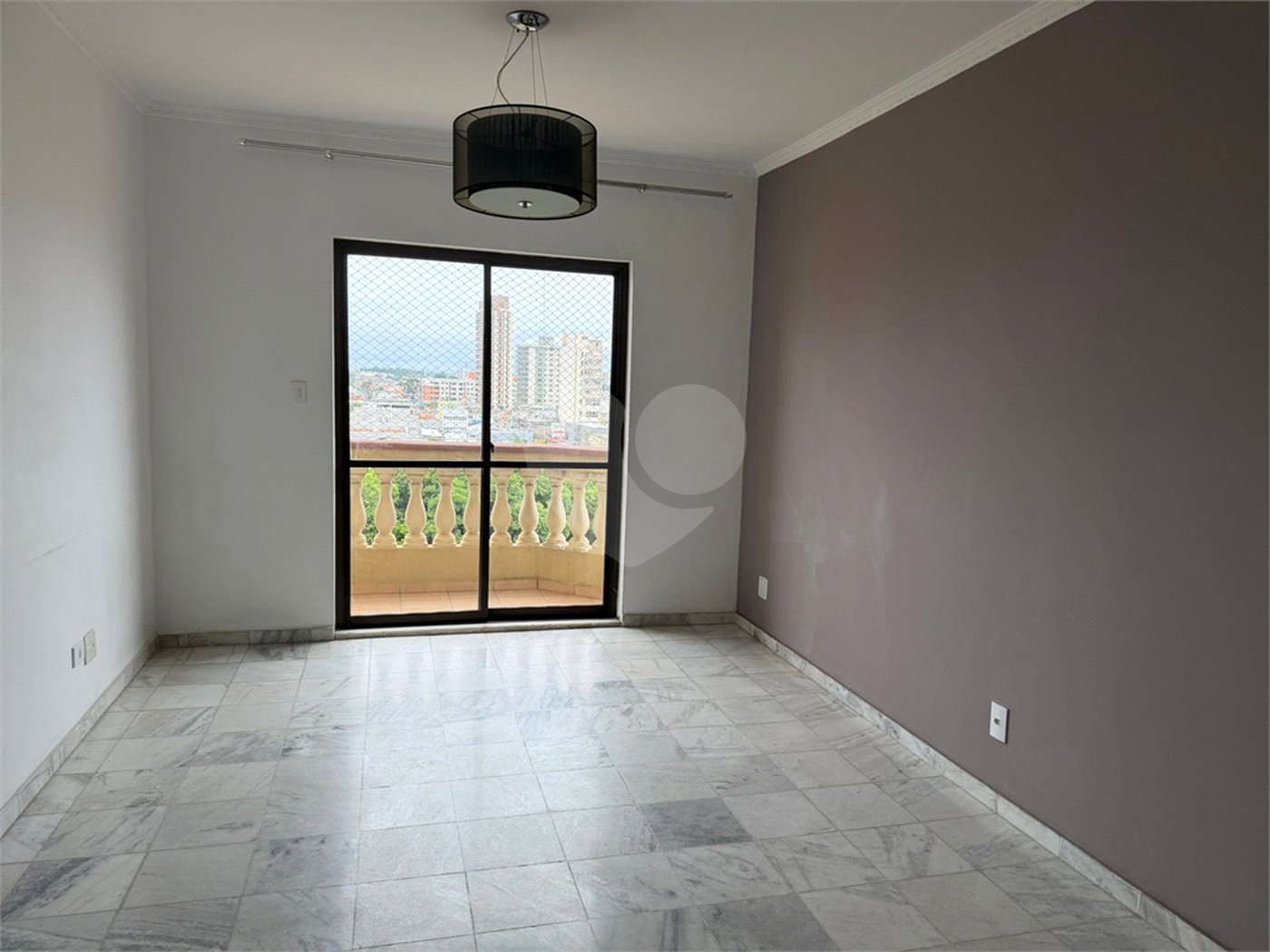 Apartamento à venda com 3 quartos, sendo 1 suíte, no Centro, Suzano, SP