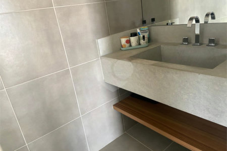 Casa à venda ou para alugar com 4 suítes no condomínio Residencial Gênesis 1, Santana de Parnaíba - SP