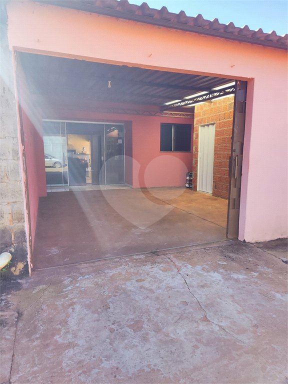 Casa à venda com 2 quartos, sendo 1 suíte, em Residencial Ponta Porã II, Ponta Porã, MS