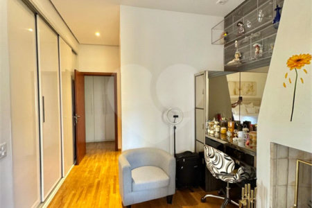 Apartamento à venda com 4 suítes em Vila Suzana, São Paulo, SP
