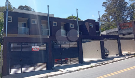 Sobrado à venda com 2 quartos, sendo 1 suíte, em Vila Clarice, São Paulo, SP