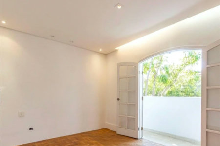 Casa à venda com 4 quartos, sendo 2 suítes, em Vila Morumbi, São Paulo, SP