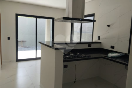 Casa à venda com 3 quartos, sendo 2 suítes, em Cachoeirinha, Bom Jesus dos Perdões, SP