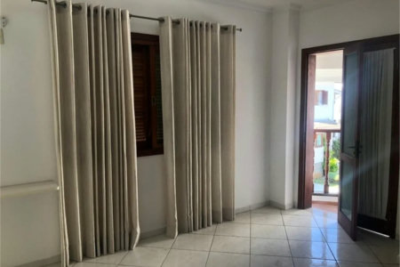 Casa à venda com 4 suítes no condomínio Vila das Emboabas, São Paulo - SP