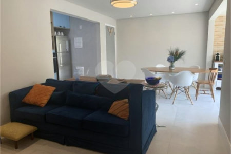 Apartamento à venda com 3 quartos, sendo 1 suíte,  em Cidade São Francisco, São Paulo, SP