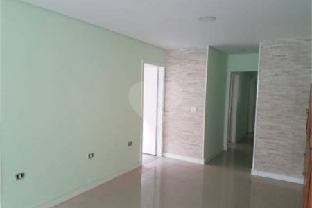 Casa à venda com 4 quartos, sendo 3 suítes, em Vila Brasilina, São Paulo, SP
