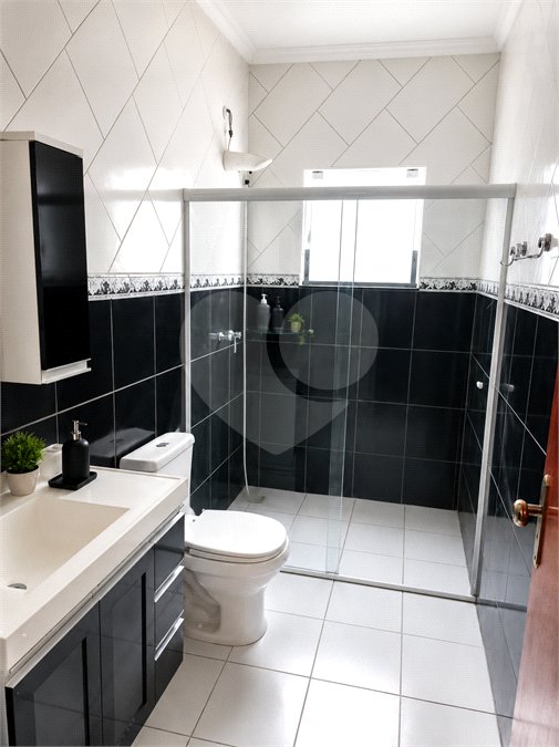 Sobrado à venda com 4 quartos, sendo 1 suíte,  em Residencial Monte Verde, Indaiatuba, SP