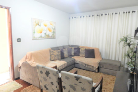 Sobrado à venda com 4 quartos, sendo 1 suíte, em Chácara Santo Antônio (zona Sul), São Paulo, SP