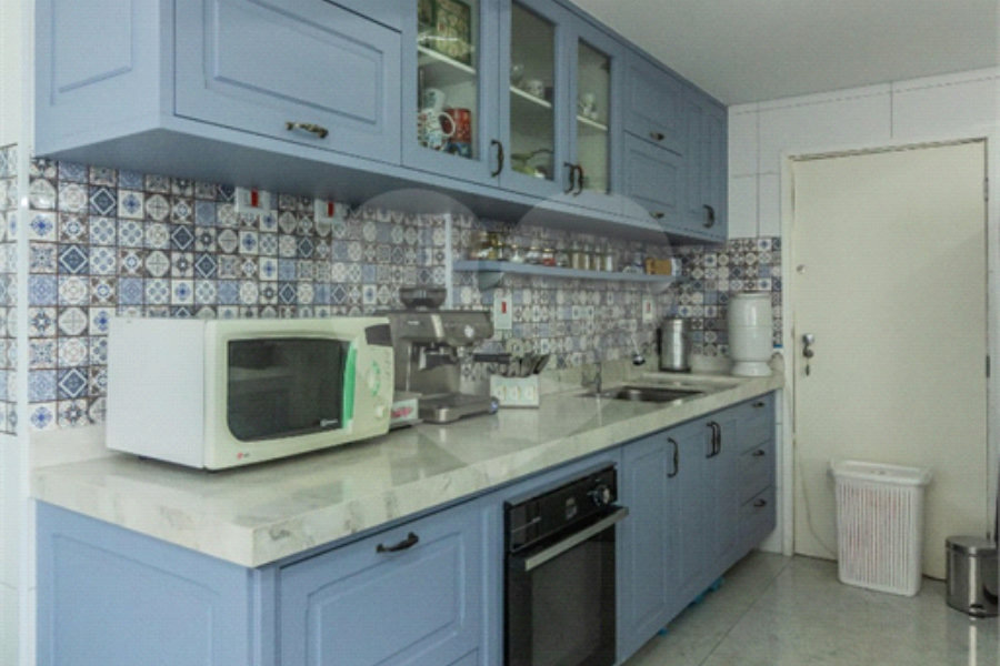 Apartamento à venda com 3 quartos, sendo 1 suíte,  em Paraíso, São Paulo, SP