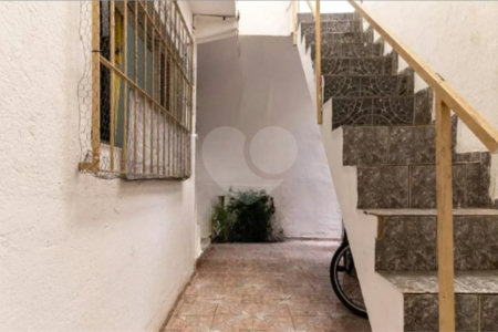 Casa à venda com 5 quartos em Sítio Caraguata, São Paulo, SP