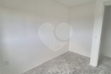 Apartamento à venda com 3 quartos, sendo 1 suíte, em Vila Anastácio, São Paulo, SP