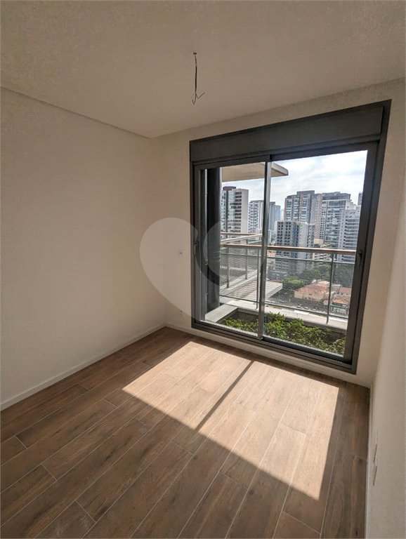 Apartamento à venda com 3 quartos, sendo 2 suítes, em Jardim das Acácias, São Paulo, SP