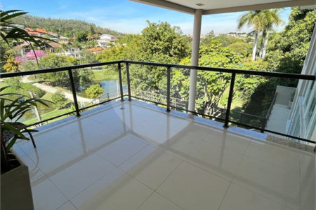 Casa à venda com 6 quartos, sendo 4 suítes,  no condomínio Estância Marambaia, Vinhedo - SP