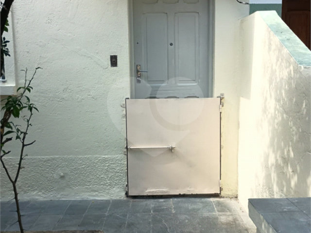 Casa em condomínio para alugar com 2 quartos em Santana, São Paulo, SP