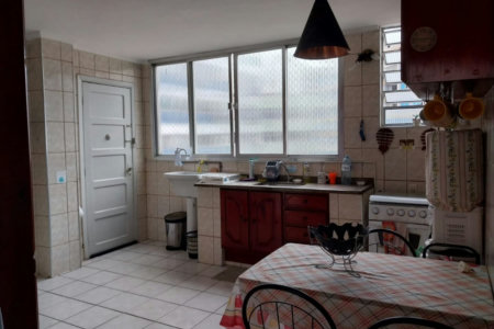 Apartamento com 2 dormitórios para alugar, 60 m² por R$ 3.690,00/mês - Gonzaga - Santos/SP