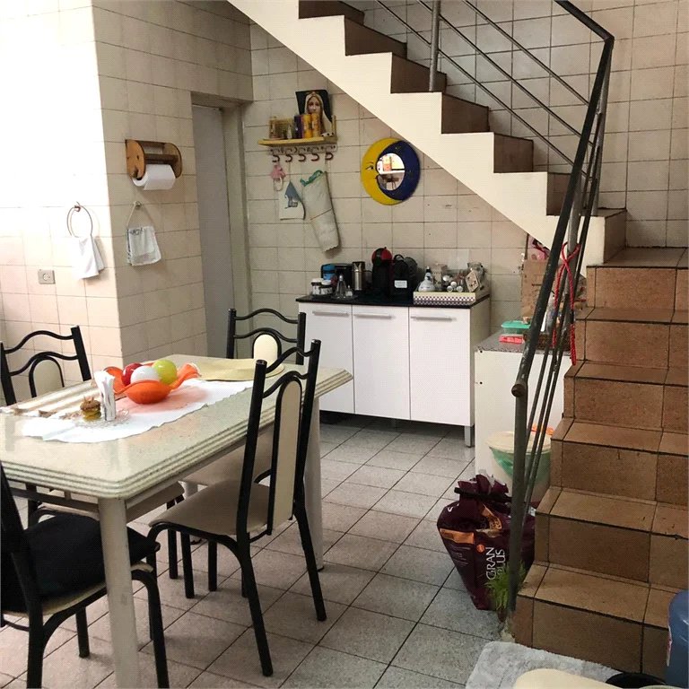 Sobrado à venda com 4 quartos em Água Branca, São Paulo, SP