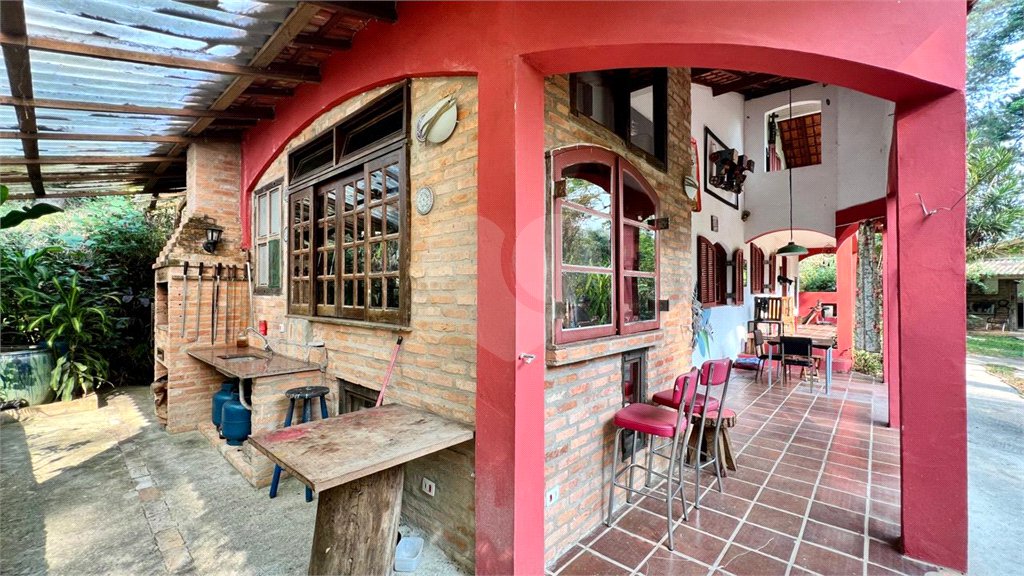 Casa à venda com 4 quartos, sendo 1 suíte, em Serra da Cantareira, Mairiporã, SP