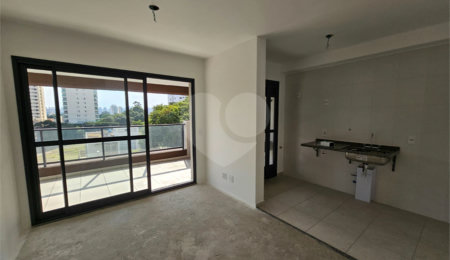 Apartamento à venda com 3 quartos, sendo 1 suíte,  em Alto da Boa Vista, São Paulo, SP