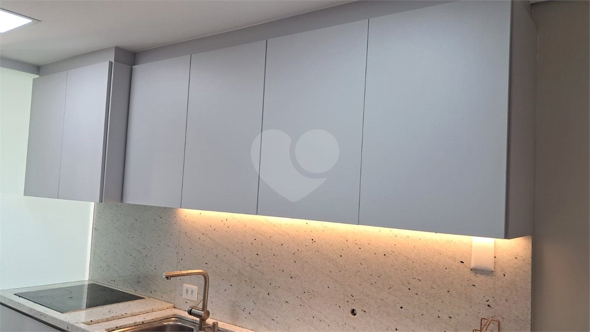 Apartamento para alugar com 3 quartos, sendo 2 suítes, em Jardim Marajoara, São Paulo, SP