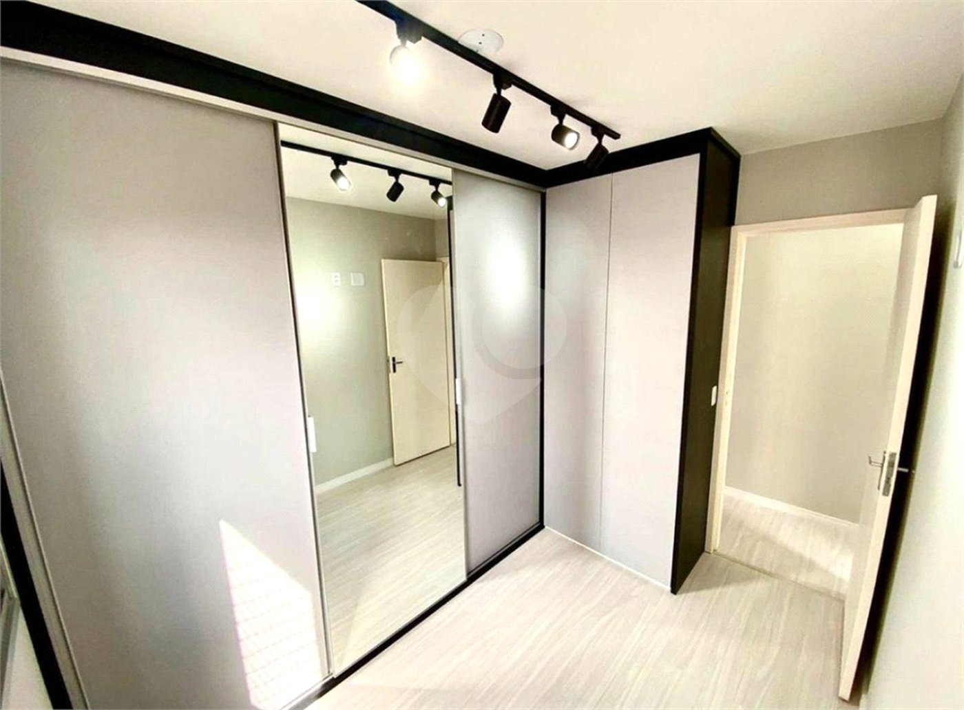 Apartamento à venda com 2 quartos em Cidade Líder, São Paulo, SP